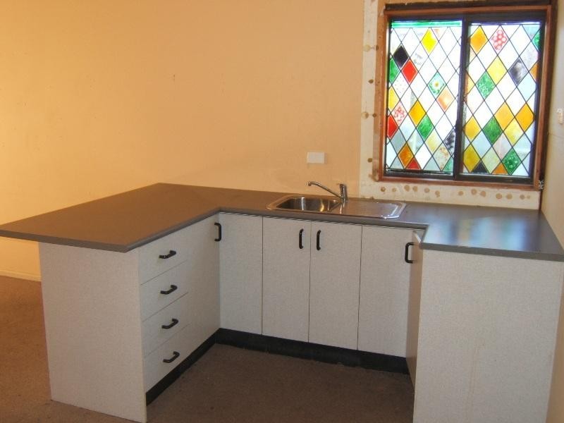 5 Dwyer Avenue, Woy Woy NSW 2256