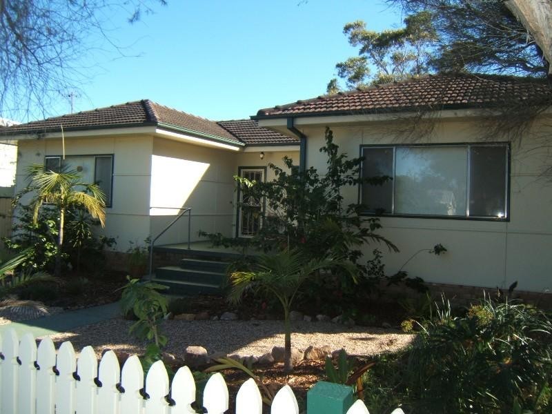 329 Ocean Beach, Umina Beach NSW 2257