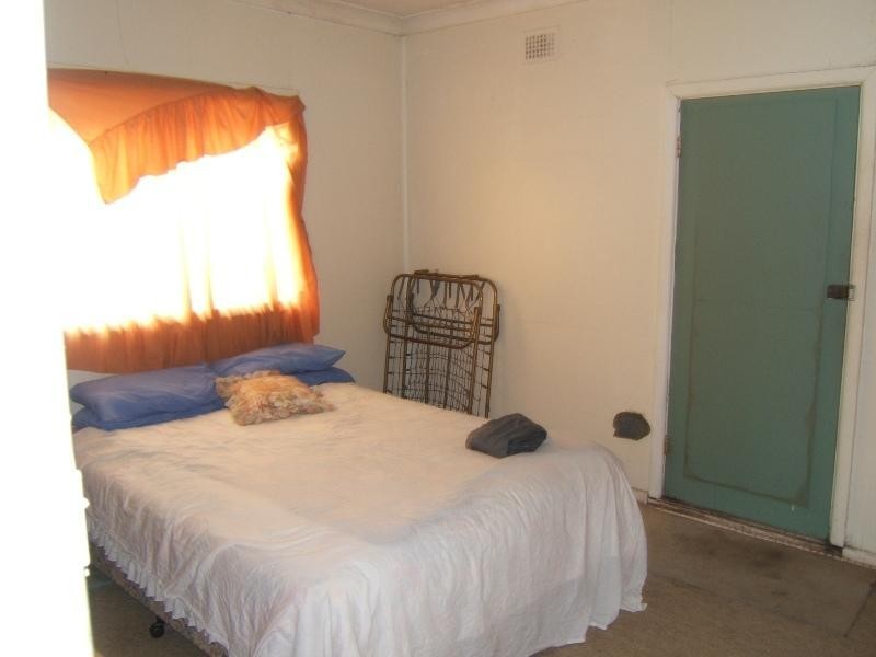 81 Memorial Avenue, Blackwall NSW 2256