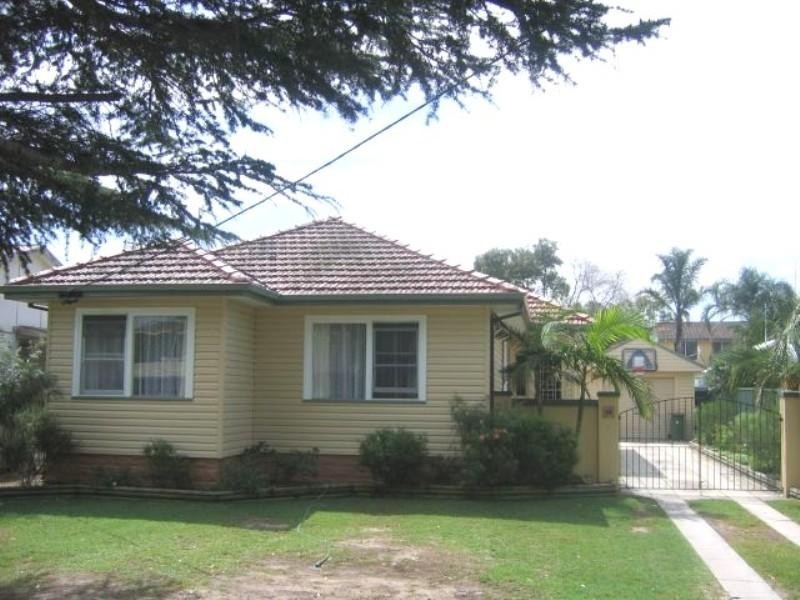 35 Nowack Avenue, Umina Beach NSW 2257