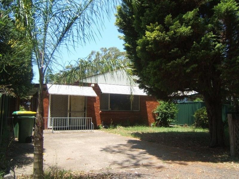 32 Wentworth Avenue, Woy Woy NSW 2256