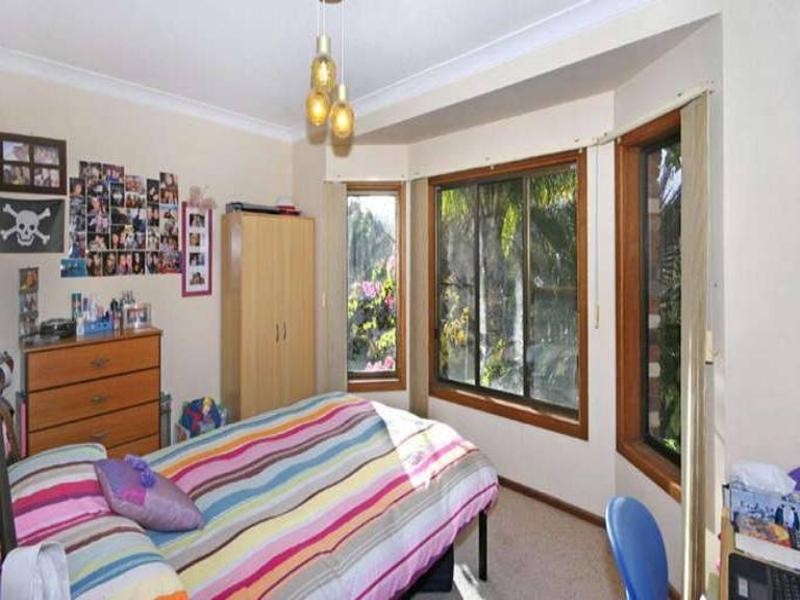 17 Mountain Ash Drive, Umina Beach NSW 2257