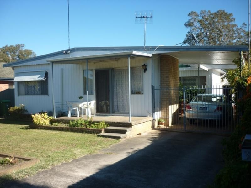 33 Honeysuckle, Umina Beach NSW 2257