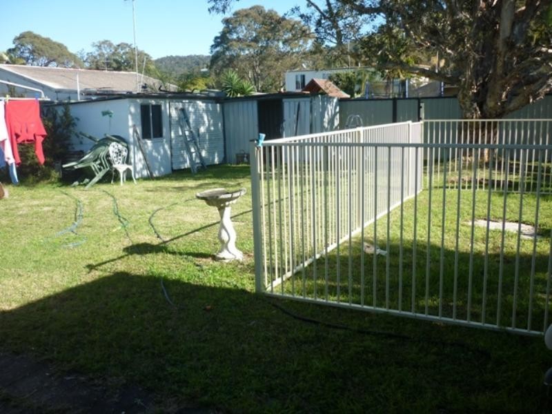 33 Honeysuckle, Umina Beach NSW 2257