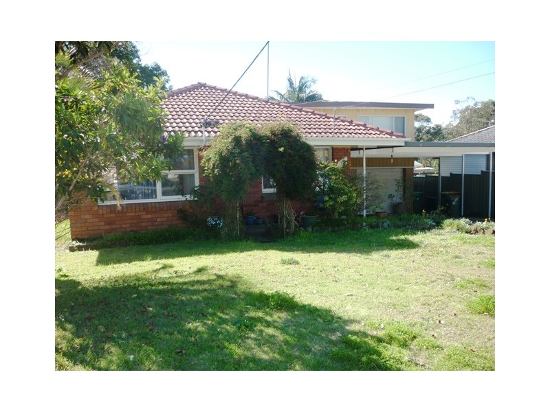 15 Karloo Road, Umina Beach NSW 2257