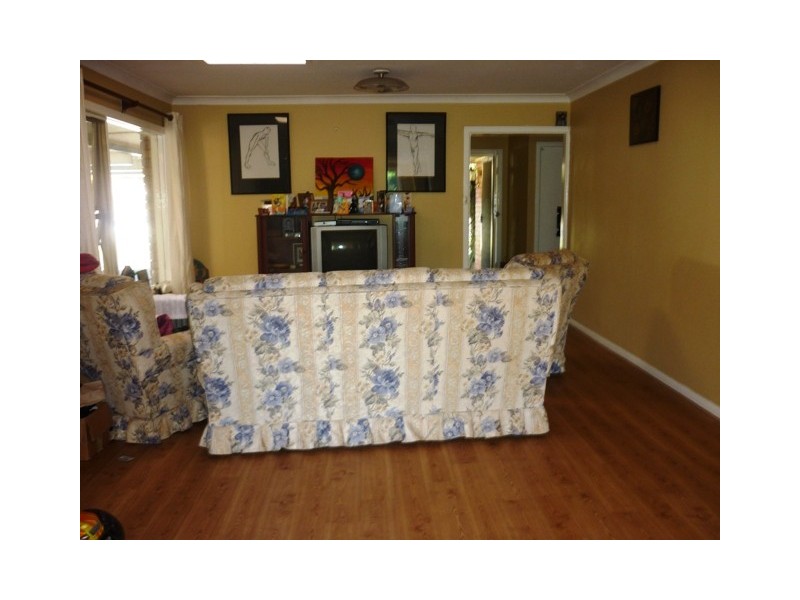 15 Karloo Road, Umina Beach NSW 2257