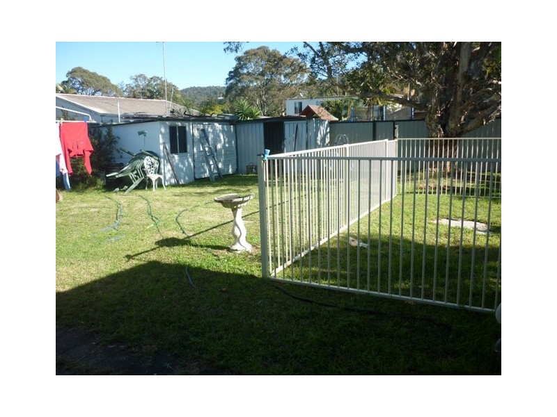 33 Honeysuckle, Umina Beach NSW 2257