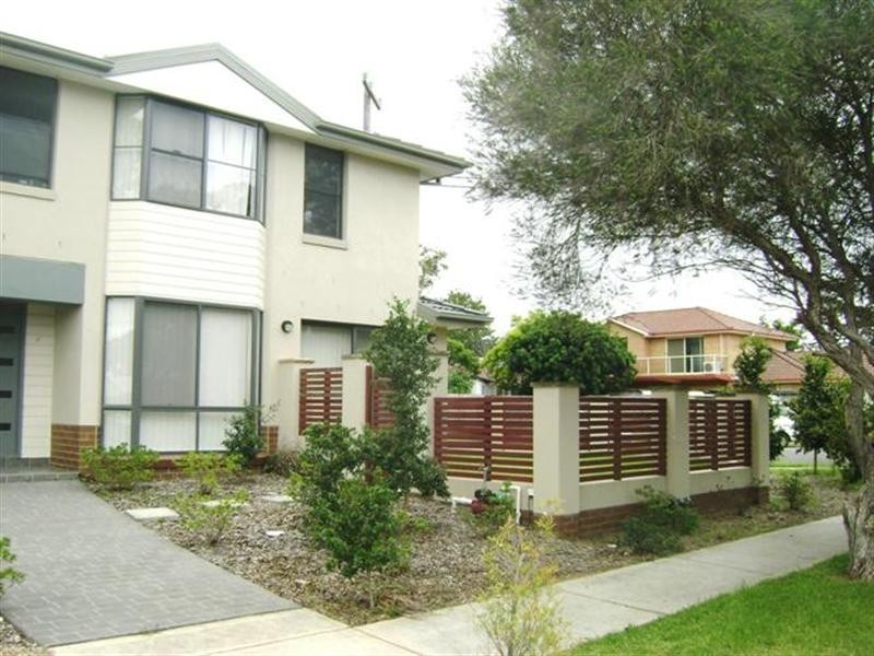 4/43 Rawson Road, Woy Woy NSW 2256