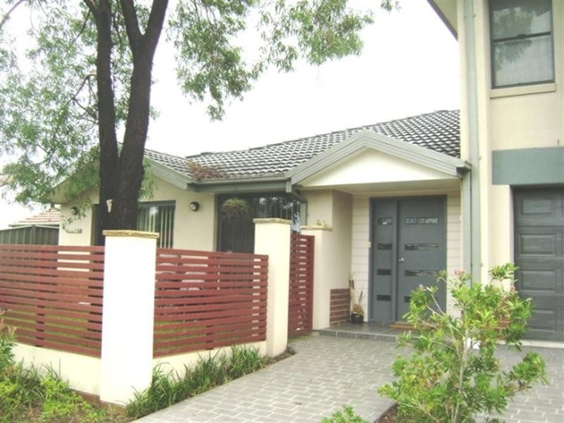 2/43 Rawson Road, Woy Woy NSW 2256