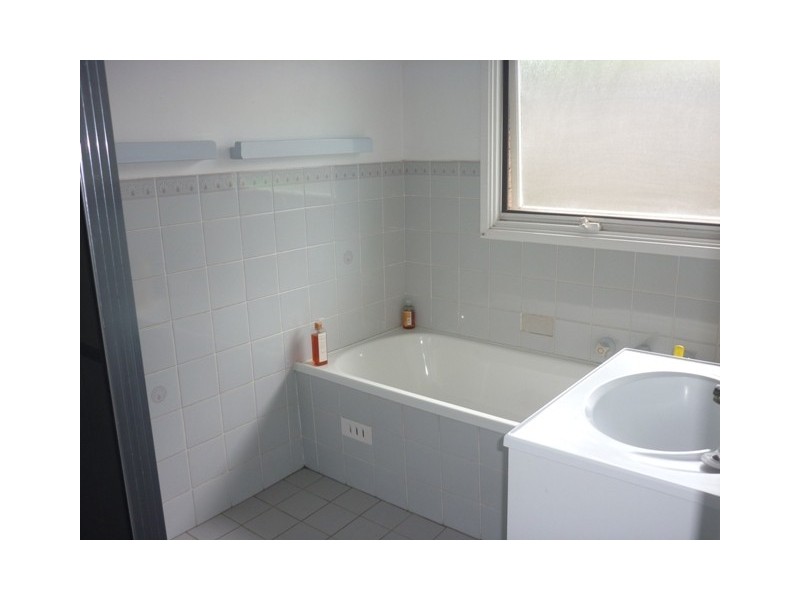 28 Everglades Crescent, Woy Woy NSW 2256