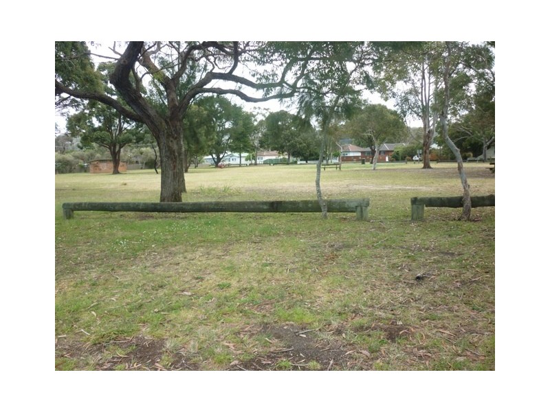 28 Everglades Crescent, Woy Woy NSW 2256