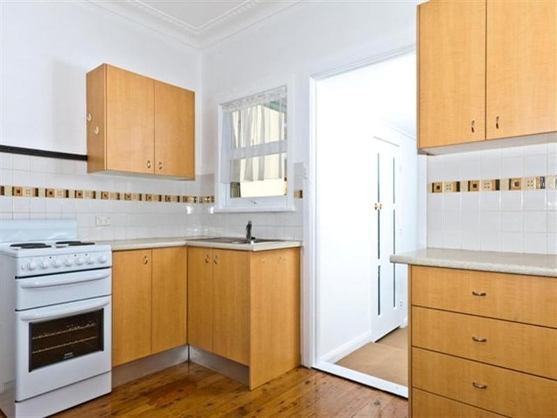 82 Dunalban Avenue, Woy Woy NSW 2256