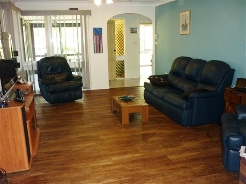 28 Everglades Crescent, Woy Woy NSW 2256