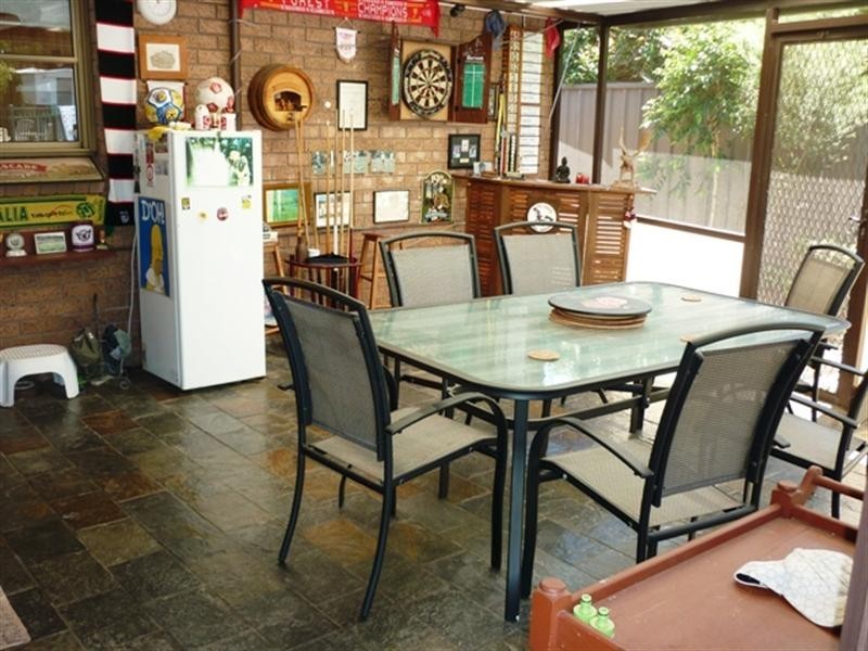 28 Everglades Crescent, Woy Woy NSW 2256