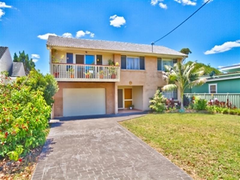 175 West Street, Umina Beach NSW 2257