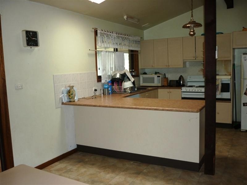 167 North Burge Road, Woy Woy NSW 2256