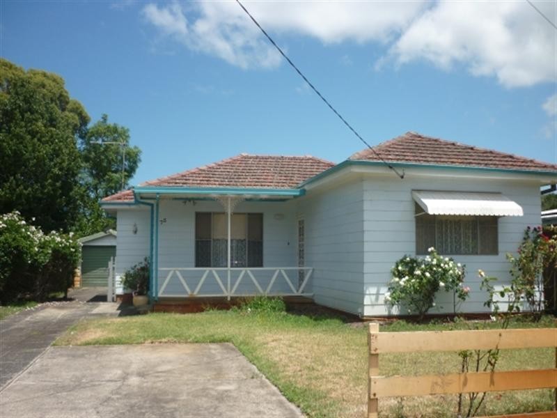 73 Dunban Road, Woy Woy NSW 2256