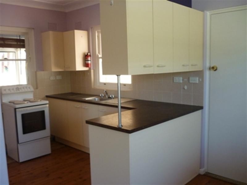 35 Lagoon Street, Ettalong Beach NSW 2257