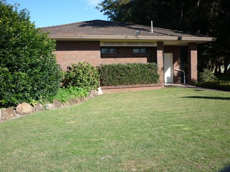 8 Jumbuck Crescent, Woy Woy NSW 2256