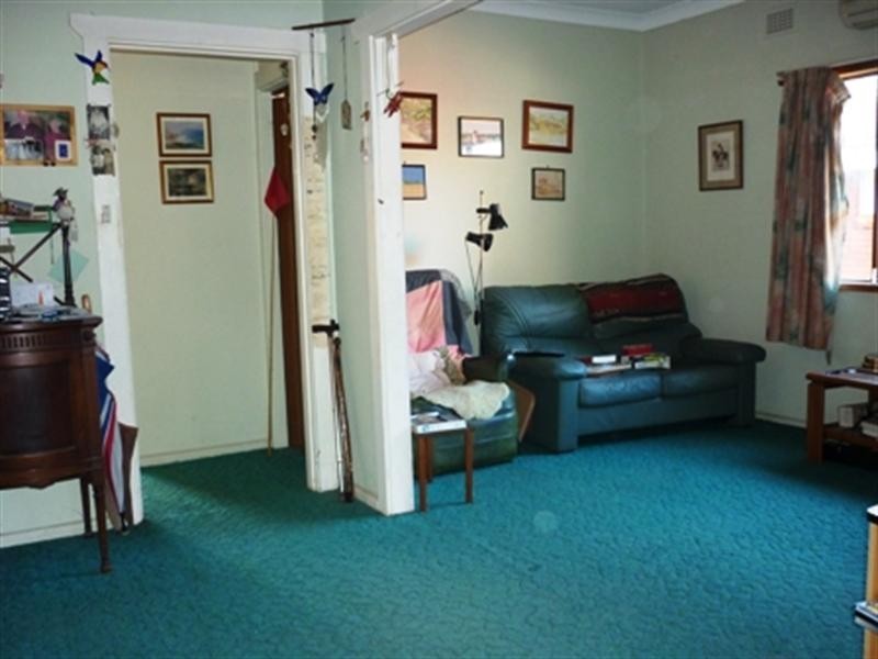 24 McEvoy Avenue, Umina Beach NSW 2257