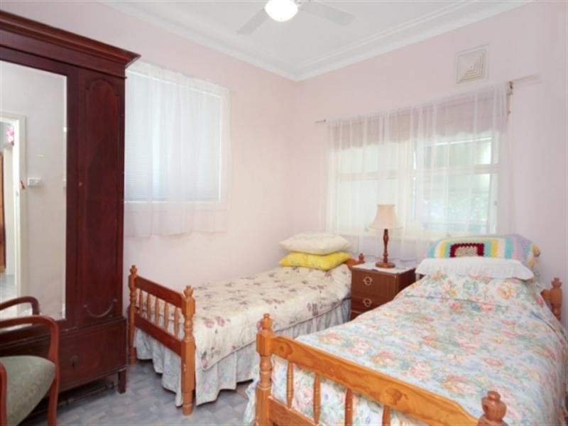 17 Paul Street, Umina Beach NSW 2257