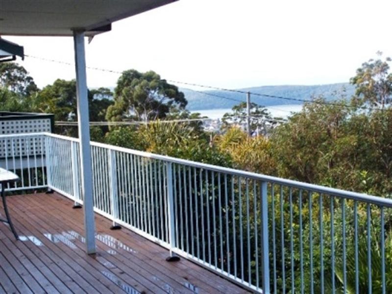 16 Castle Circuit, Umina Beach NSW 2257