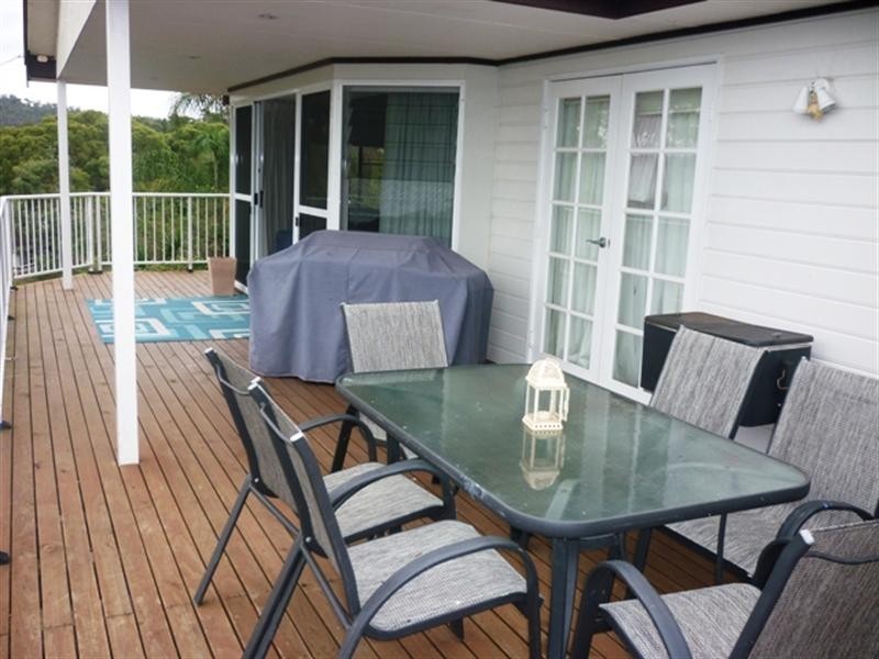 16 Castle Circuit, Umina Beach NSW 2257