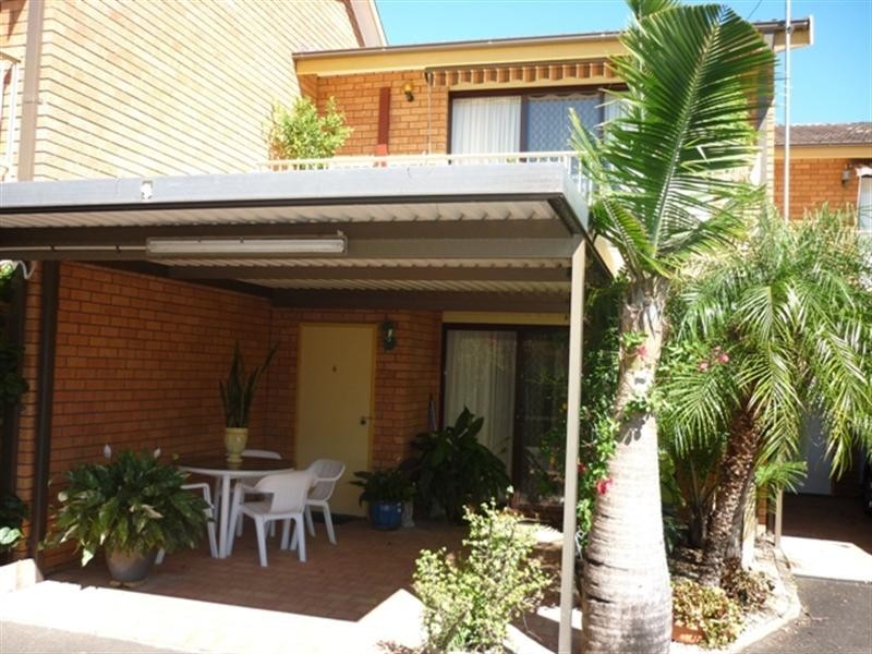 4/32 Pratley Street, Woy Woy NSW 2256