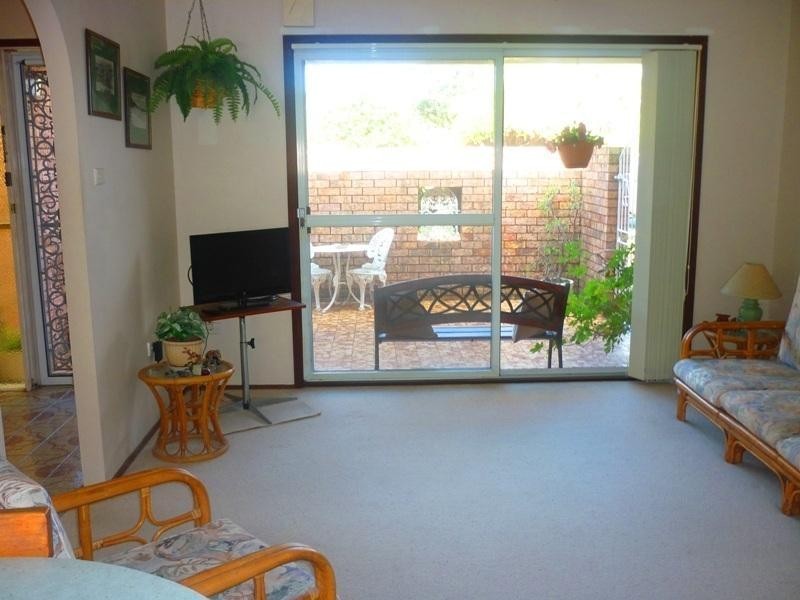 16 Rosewood Drive, Umina Beach NSW 2257