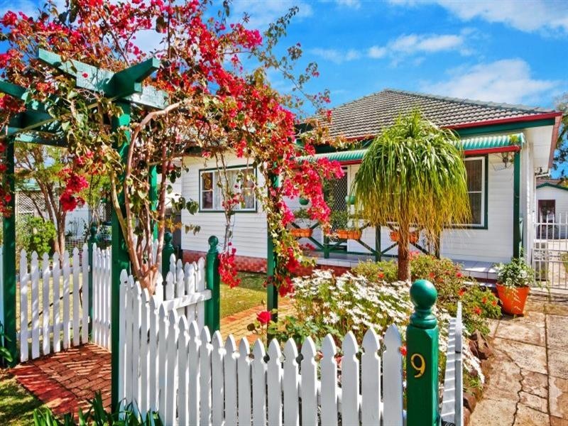 9 Terry Avenue, Woy Woy NSW 2256