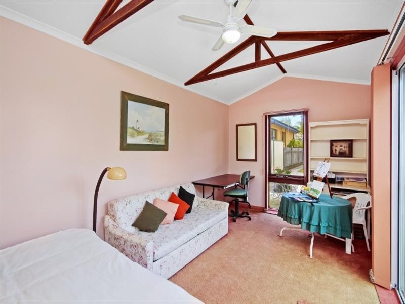 9 Terry Avenue, Woy Woy NSW 2256