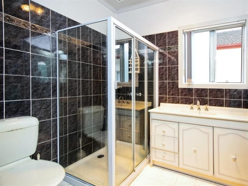 9 Terry Avenue, Woy Woy NSW 2256