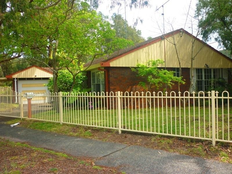 43 Dulkara Road, Woy Woy NSW 2256
