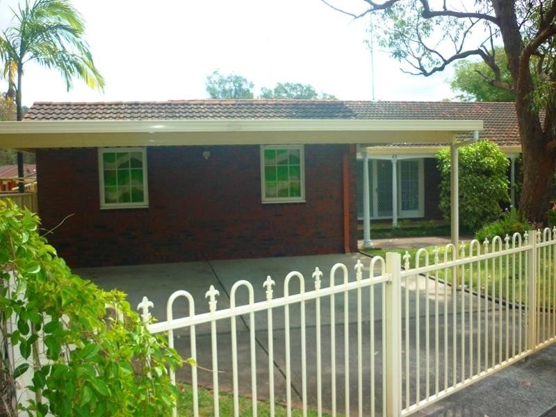 43 Dulkara Road, Woy Woy NSW 2256