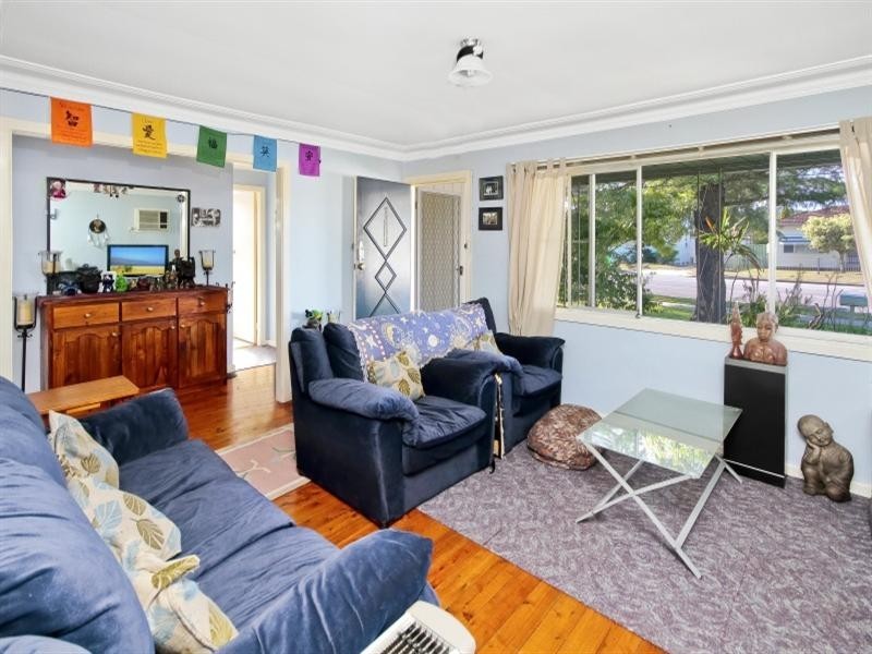 37 Dunban Road, Woy Woy NSW 2256