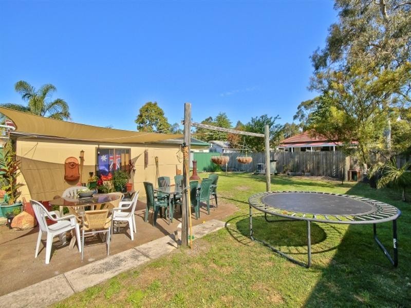 37 Dunban Road, Woy Woy NSW 2256