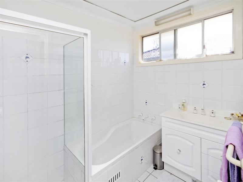 37 Dunban Road, Woy Woy NSW 2256