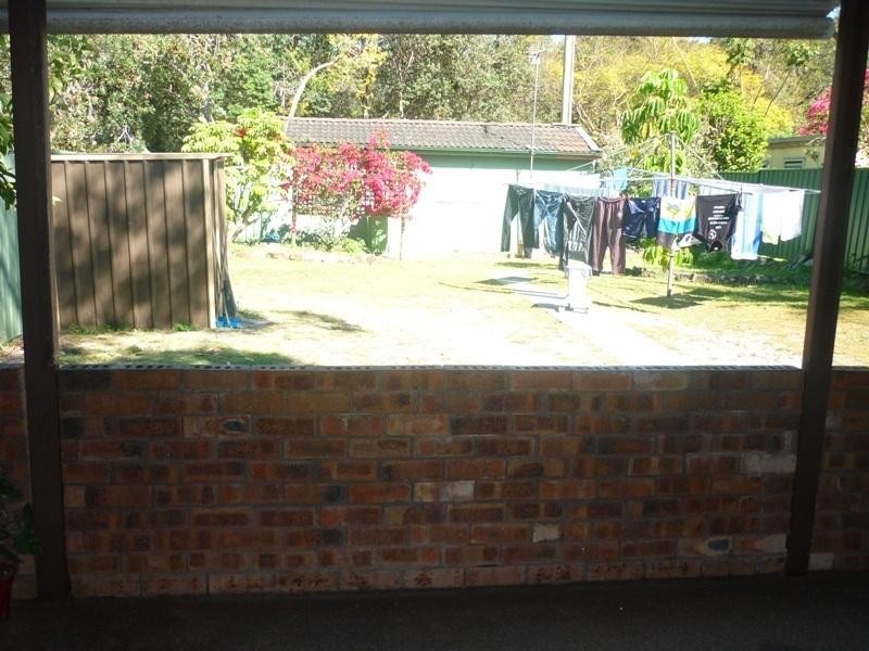 1 Lens Avenue, Umina Beach NSW 2257