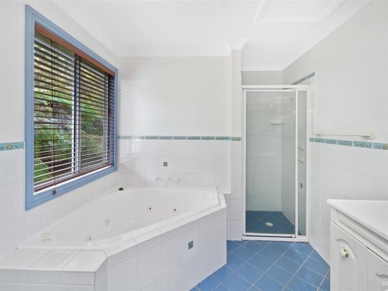 20 Kingsview Drive, Umina Beach NSW 2257