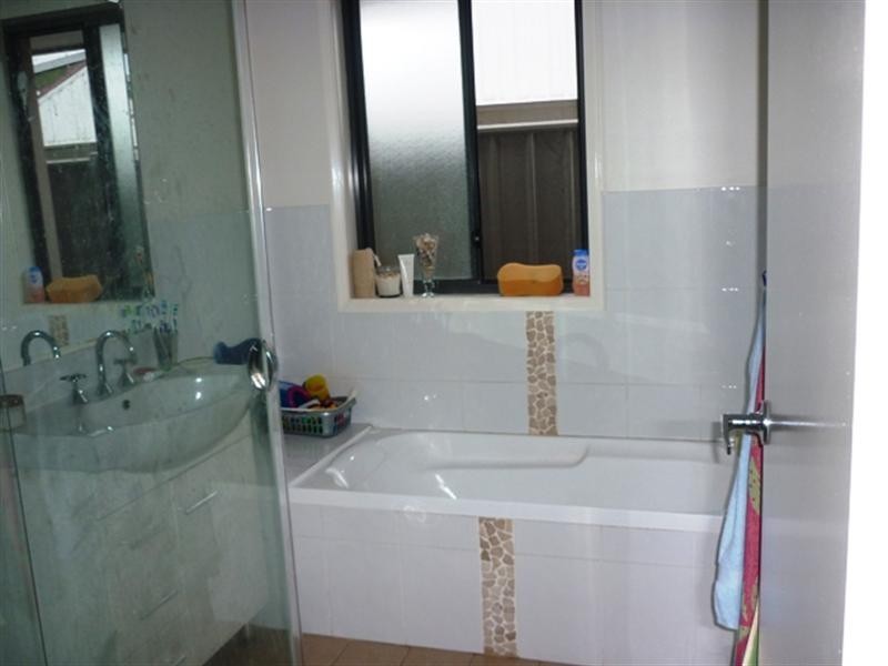 2/43 Rawson Road, Woy Woy NSW 2256