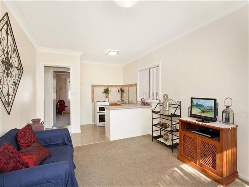 1/5 Dwyer, Woy Woy NSW 2256