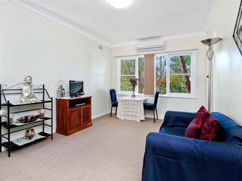 5 Dwyer Avenue, Woy Woy NSW 2256