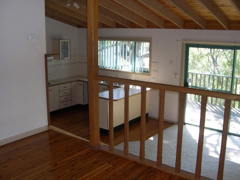 18 MT ASH Way, Umina Beach NSW 2257