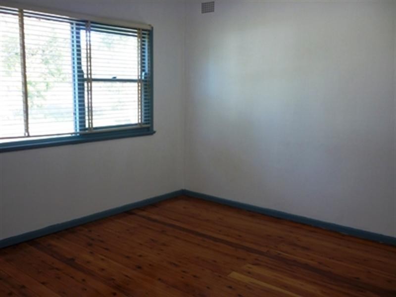 27 Phegan Street, Woy Woy NSW 2256