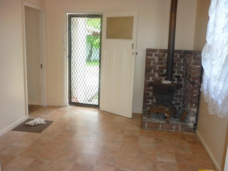 45 Mackenzie Avenue, Woy Woy NSW 2256