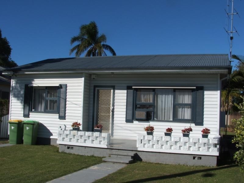 70 Lone Pine Avenue, Umina Beach NSW 2257