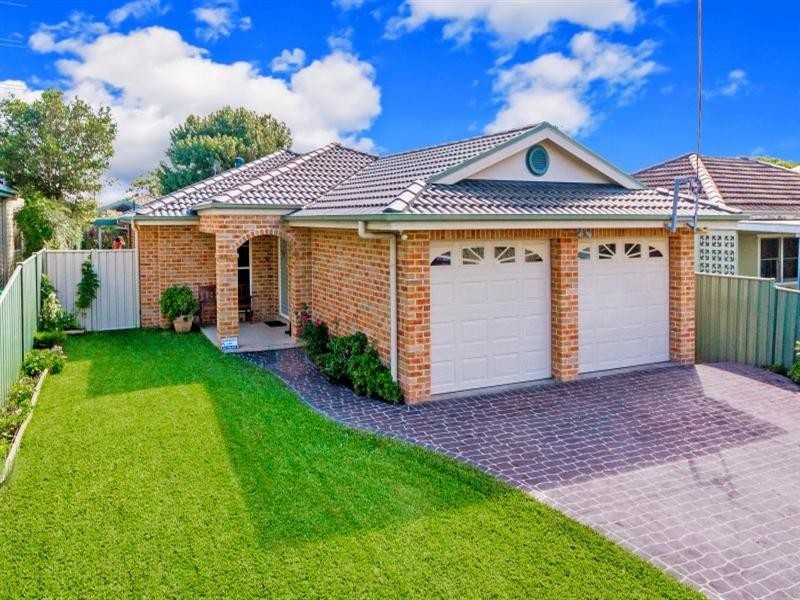 37 Cambridge Street, Umina Beach NSW 2257