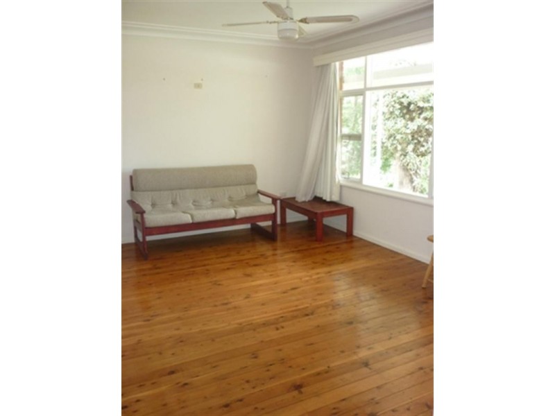 11 Melbourne Avenue, Umina Beach NSW 2257