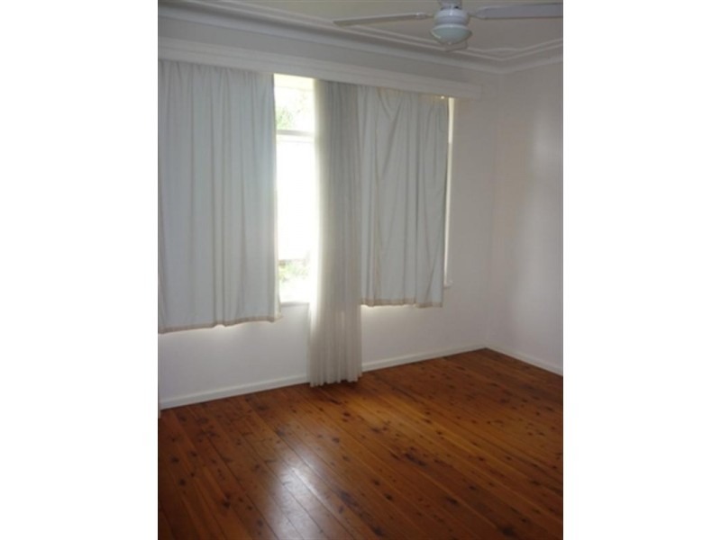 11 Melbourne Avenue, Umina Beach NSW 2257