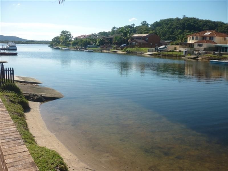 11 Nautilus Crescent, St Huberts Island NSW 2257